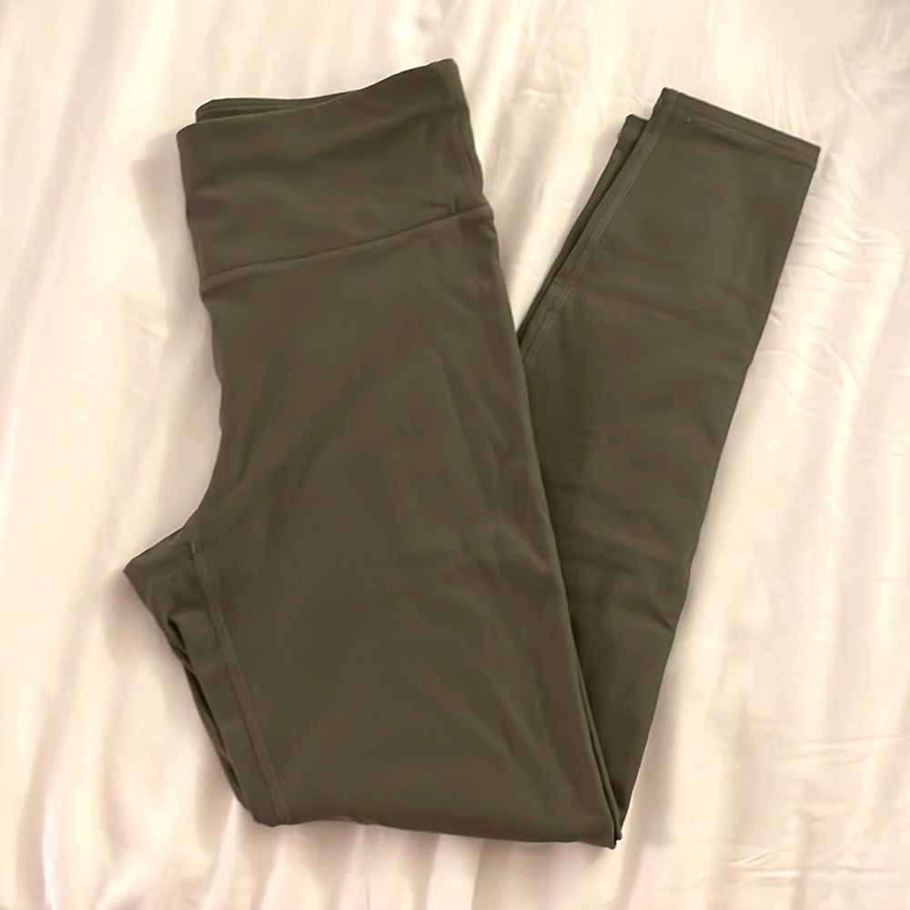 Fabletics Fleece-Lined Leggings size M